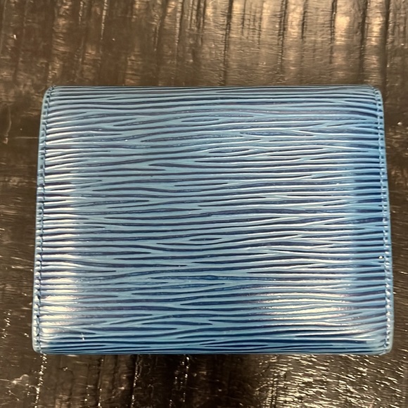 Authentic LV 12 slot card holder - Picture 4 of 7